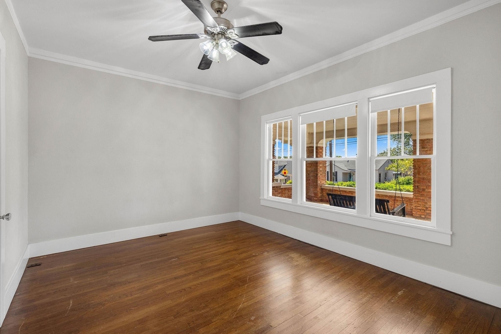 803 S Trinity Street - Photo 19
