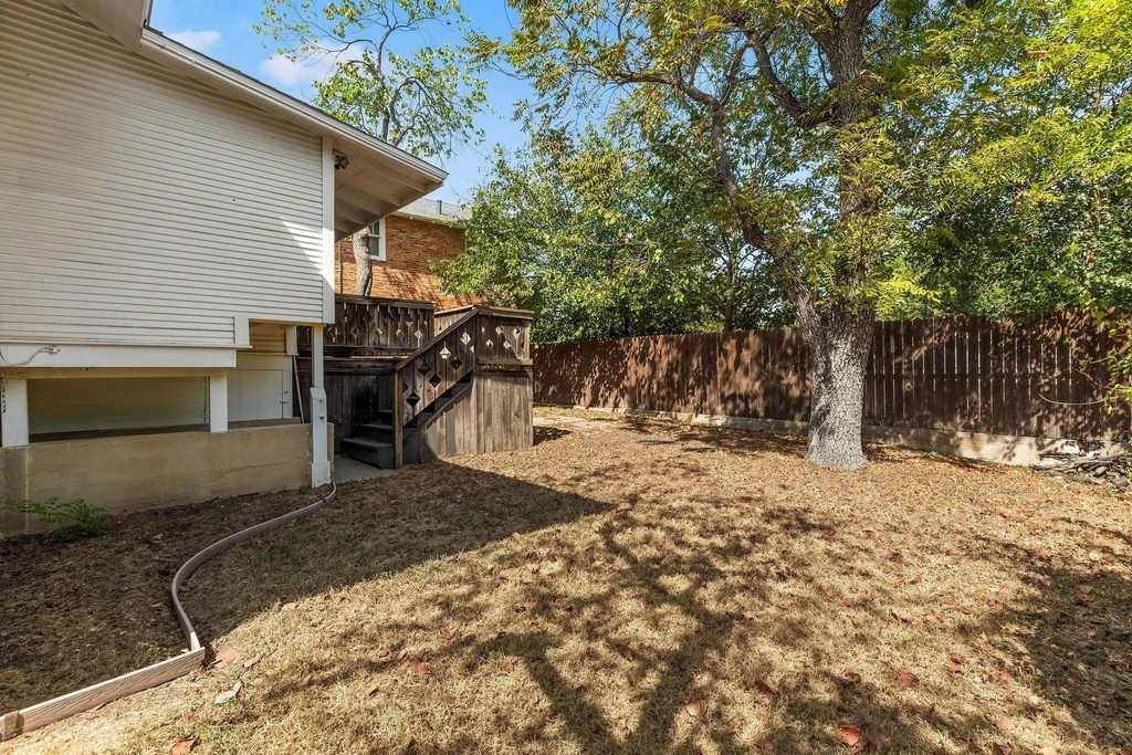 803 S Trinity Street - Photo 30