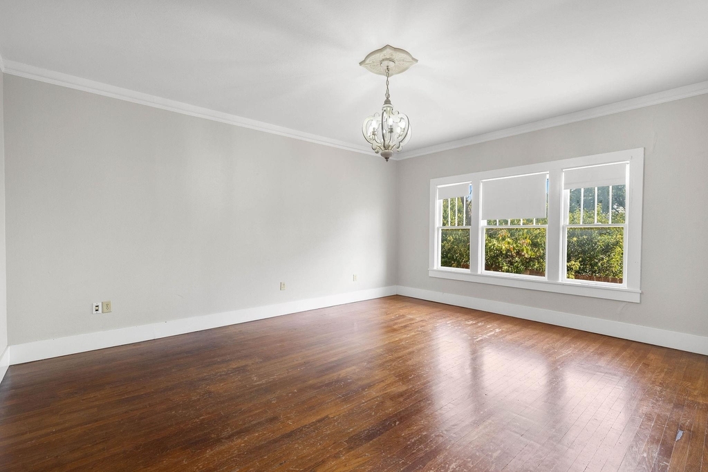 803 S Trinity Street - Photo 21