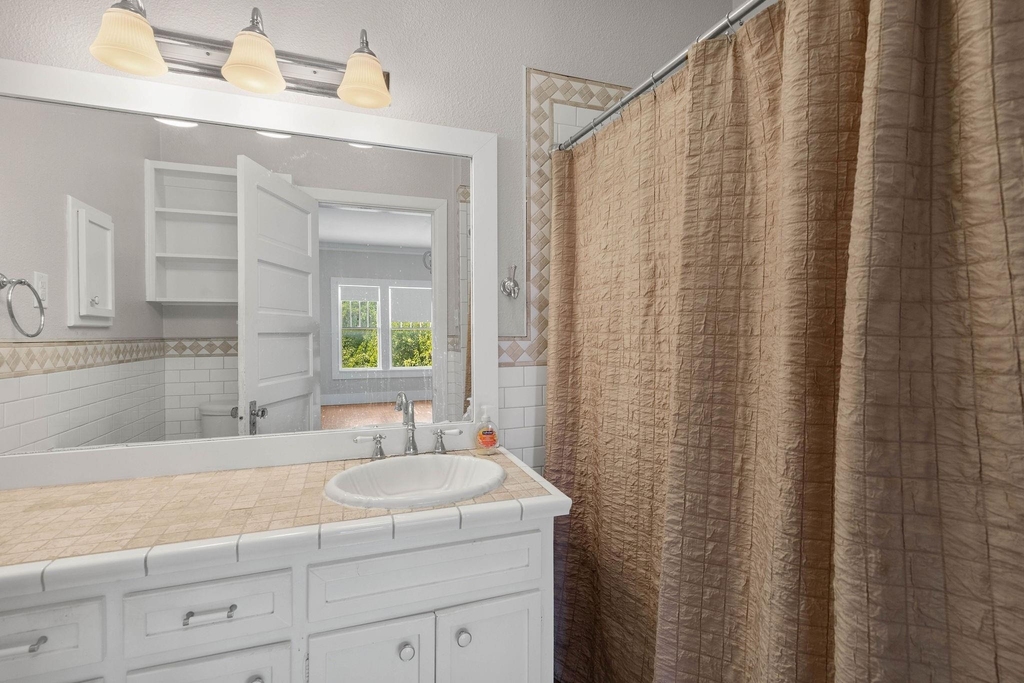 803 S Trinity Street - Photo 24