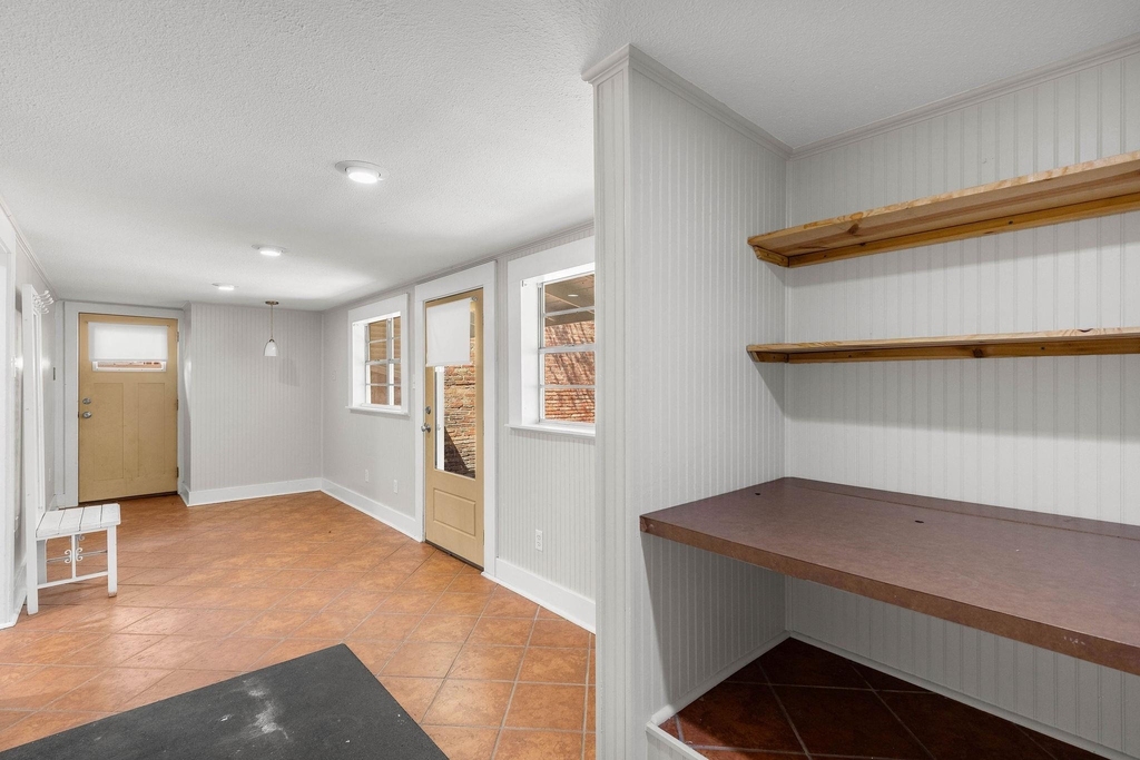 803 S Trinity Street - Photo 27