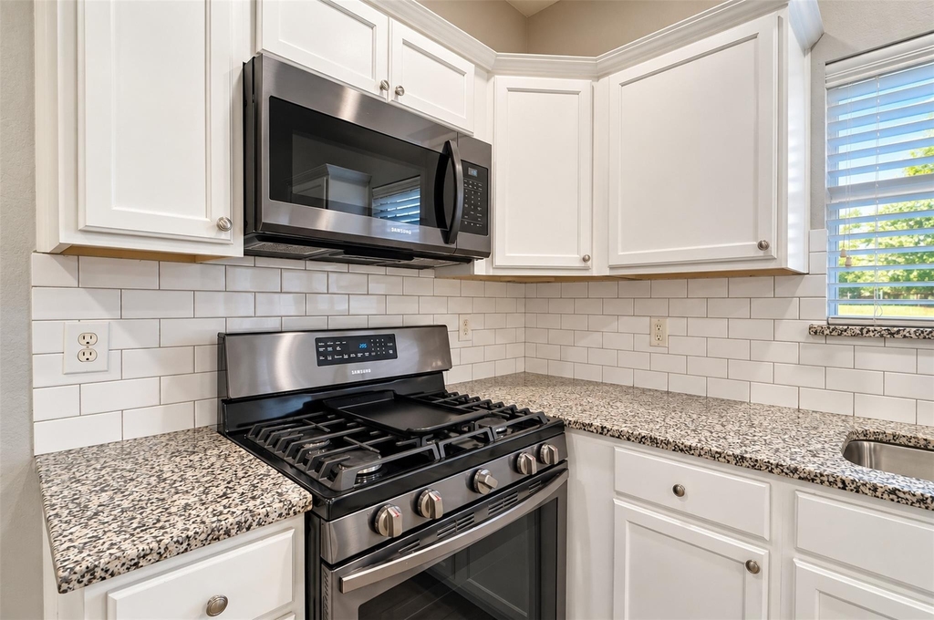 4205 Jasper Court - Photo 9