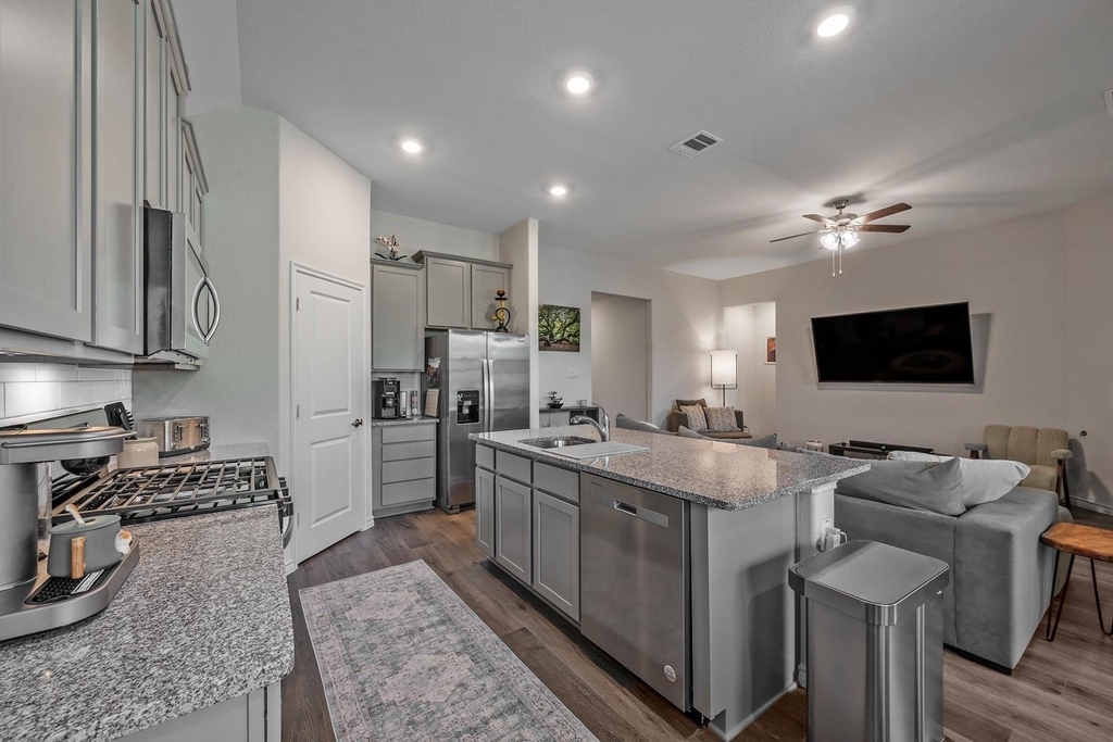 10505 Amarillo Lane - Photo 13