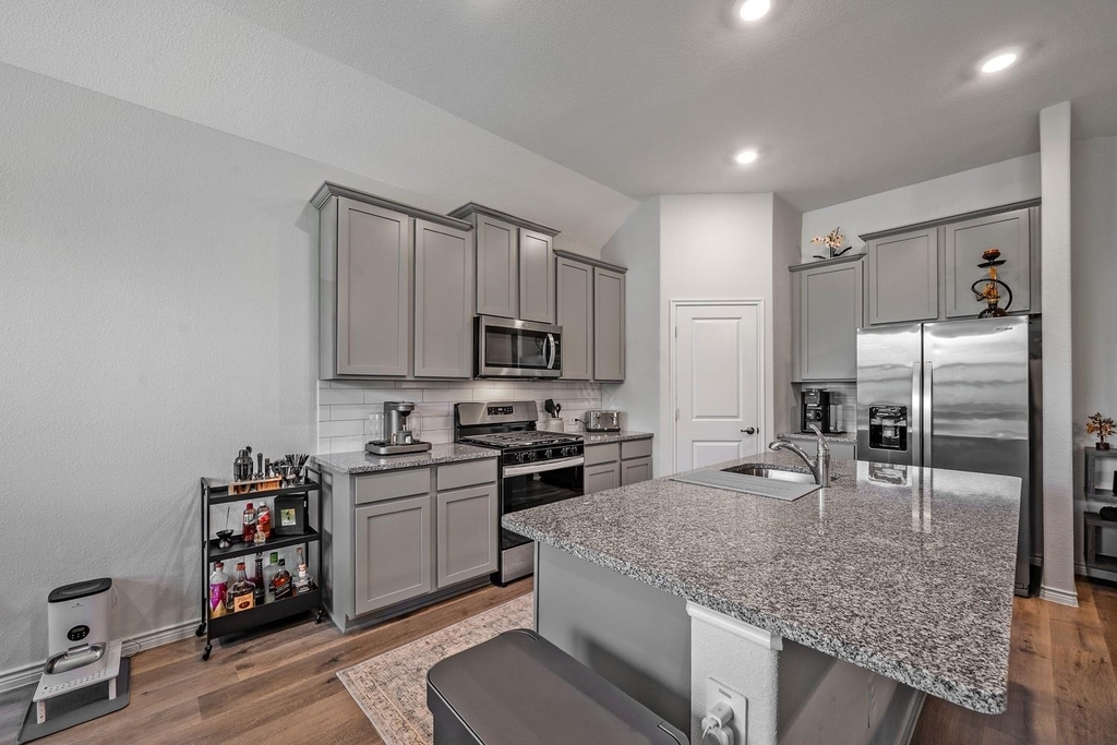 10505 Amarillo Lane - Photo 8