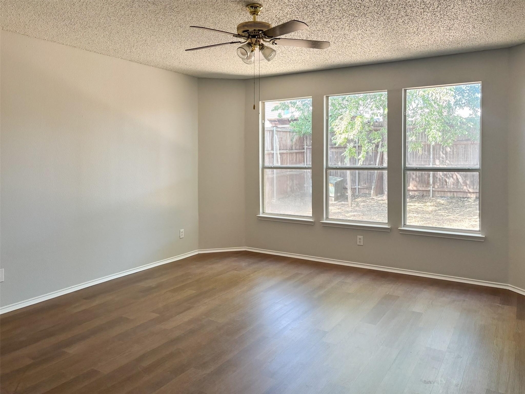 2317 Acorn Bend - Photo 7