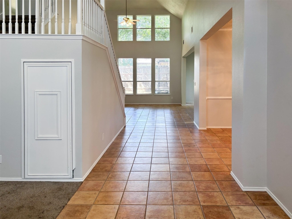 2317 Acorn Bend - Photo 2