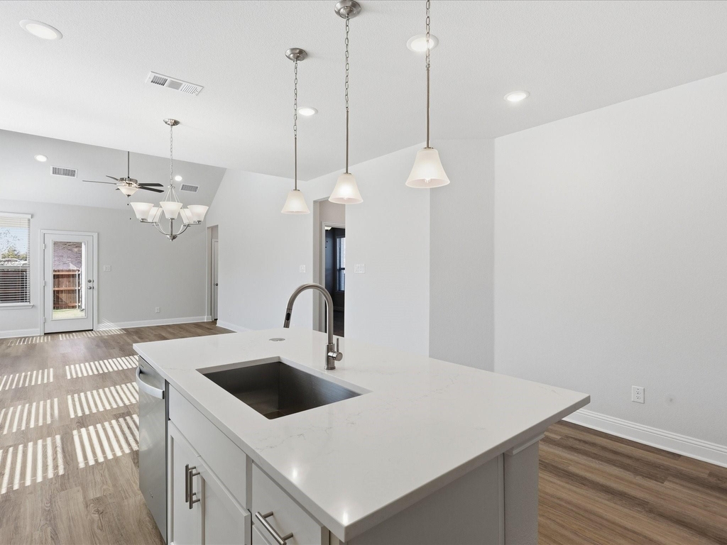 2620 Fargo Place - Photo 7