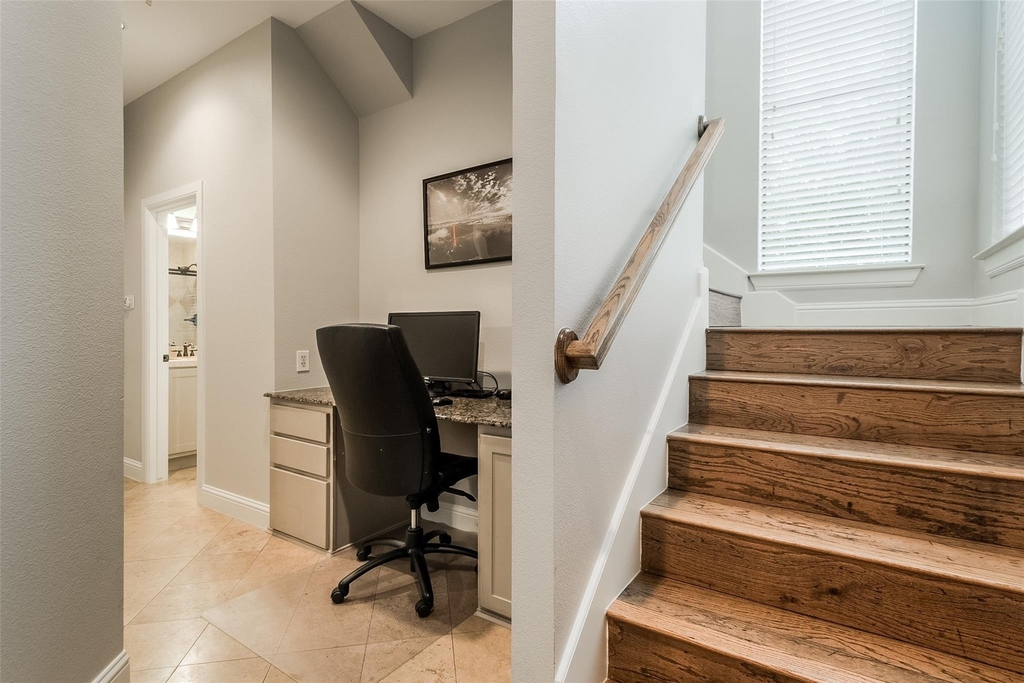3118 Carmel Street - Photo 3