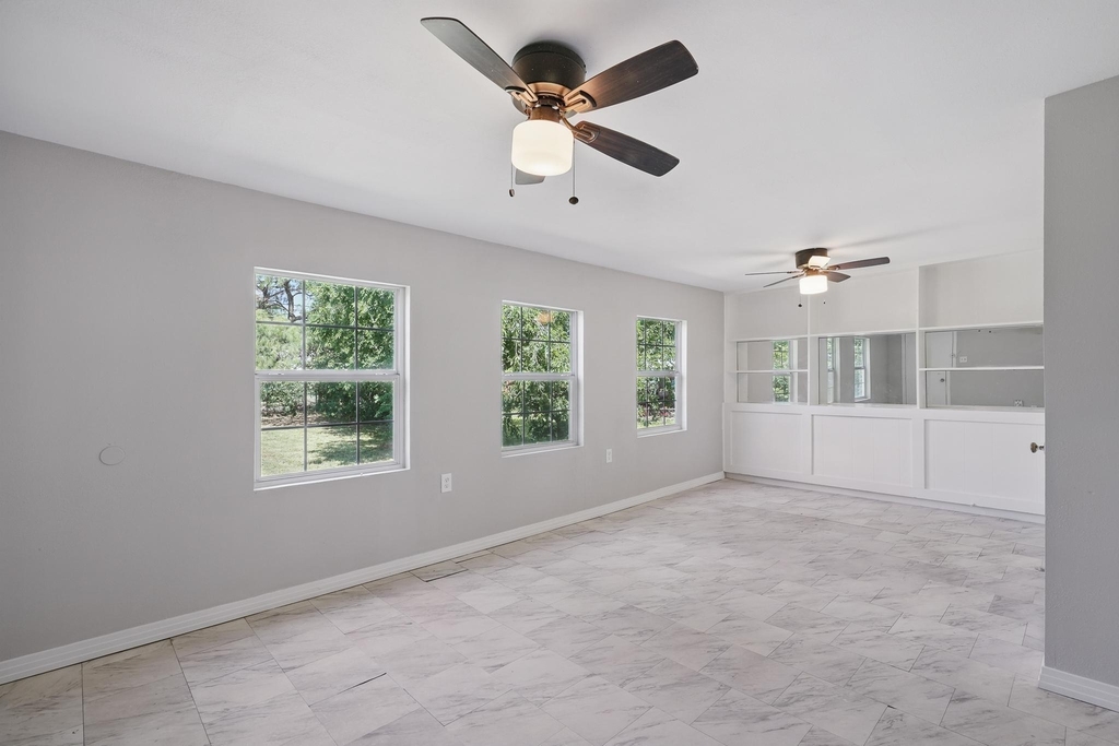 1526 Green Street - Photo 13