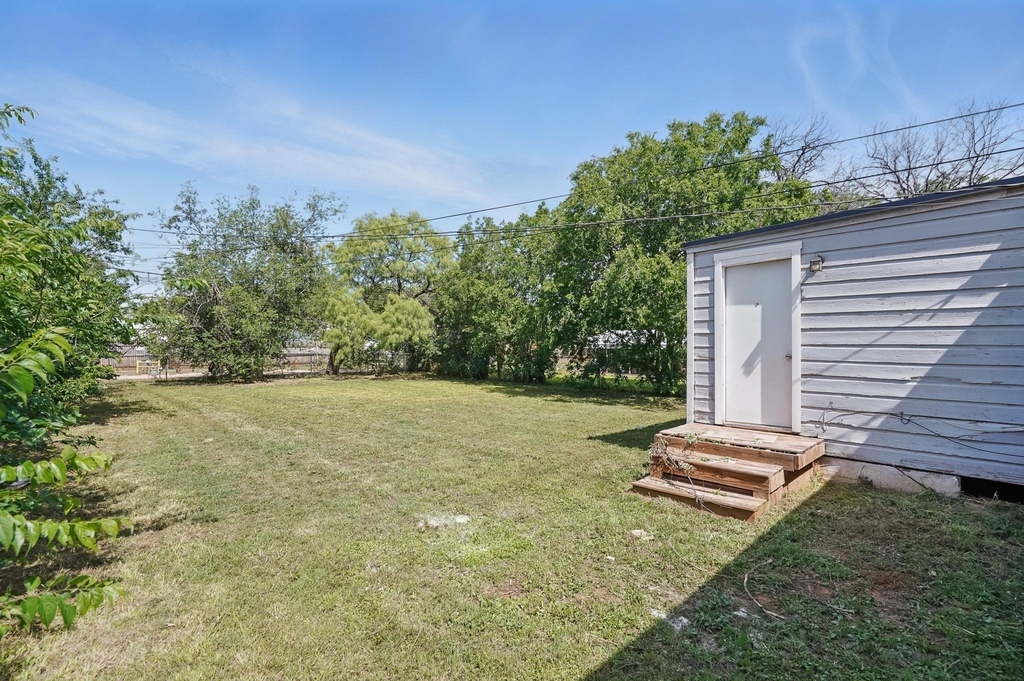 1526 Green Street - Photo 27