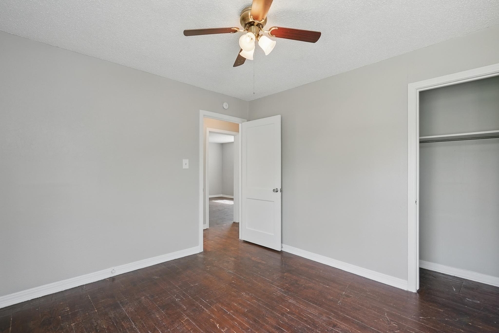 1526 Green Street - Photo 23