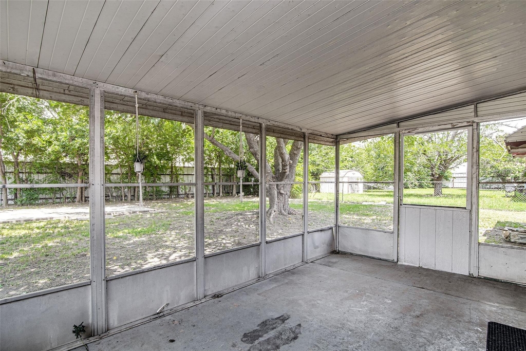 509 Branch Circle W - Photo 22