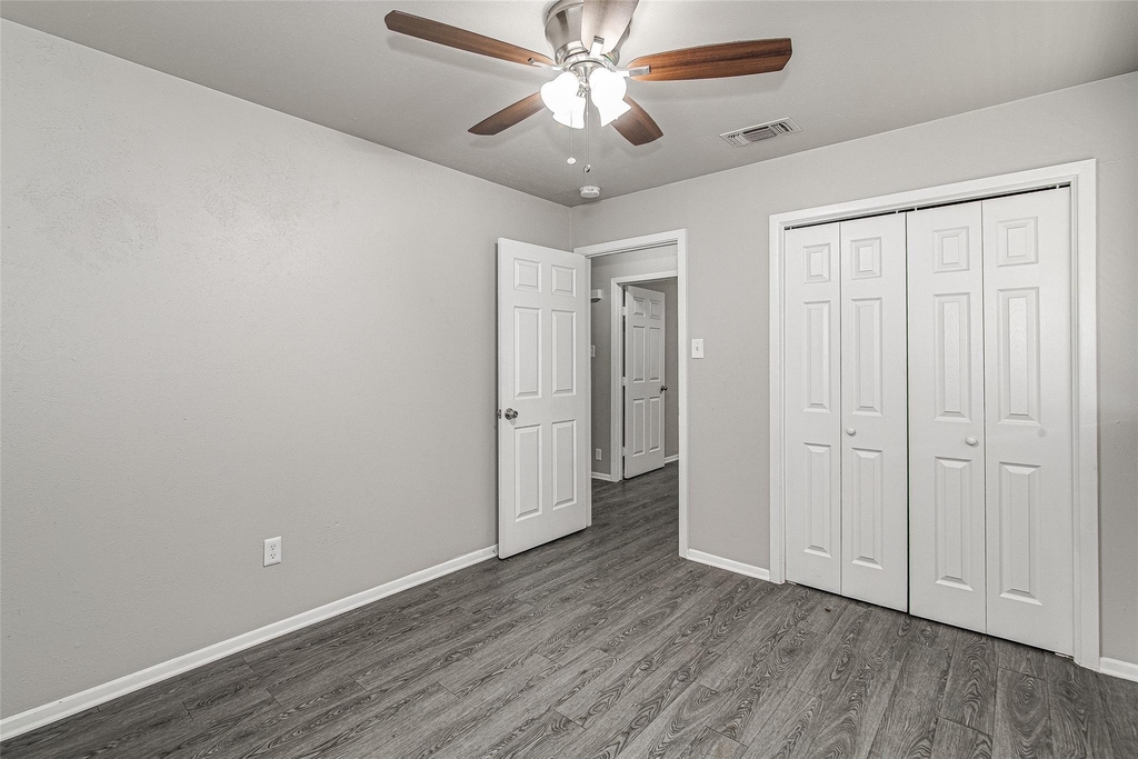 509 Branch Circle W - Photo 17