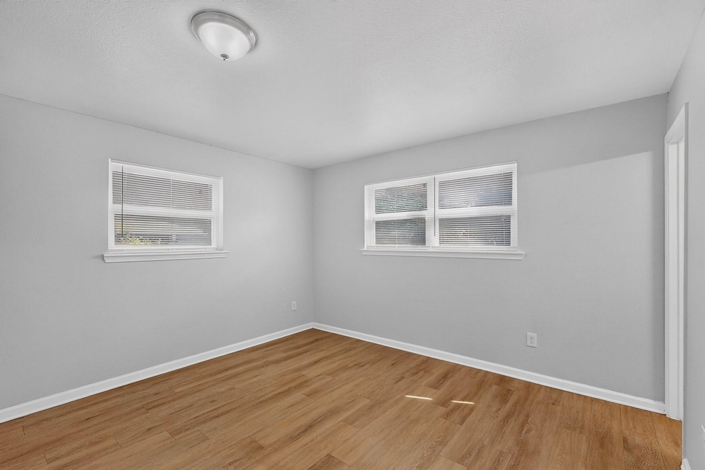 4801 Hollowbrook Road - Photo 18