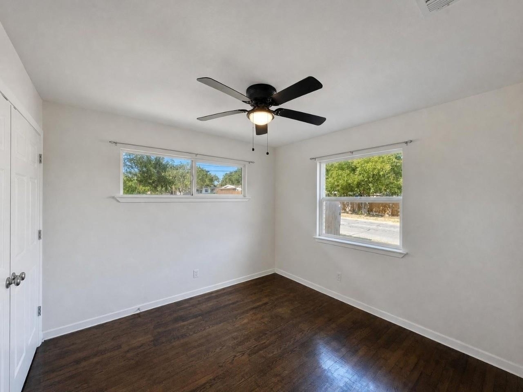 700 Pine Street - Photo 5