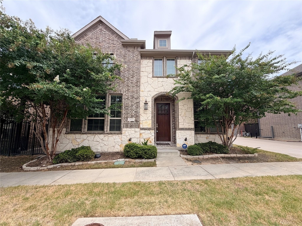2432 Cathedral Drive - Photo 0