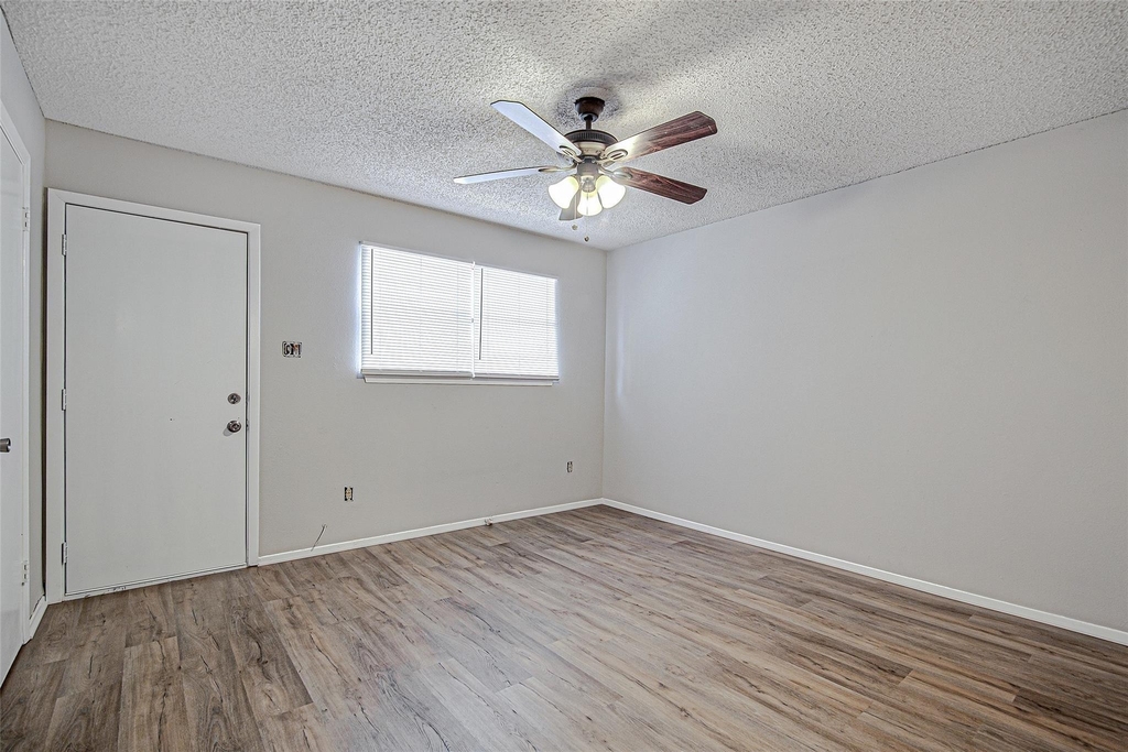 1709 Short Street - Photo 8