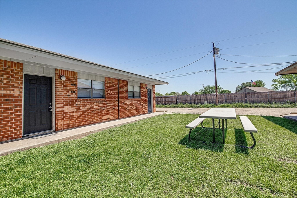 1709 Short Street - Photo 11