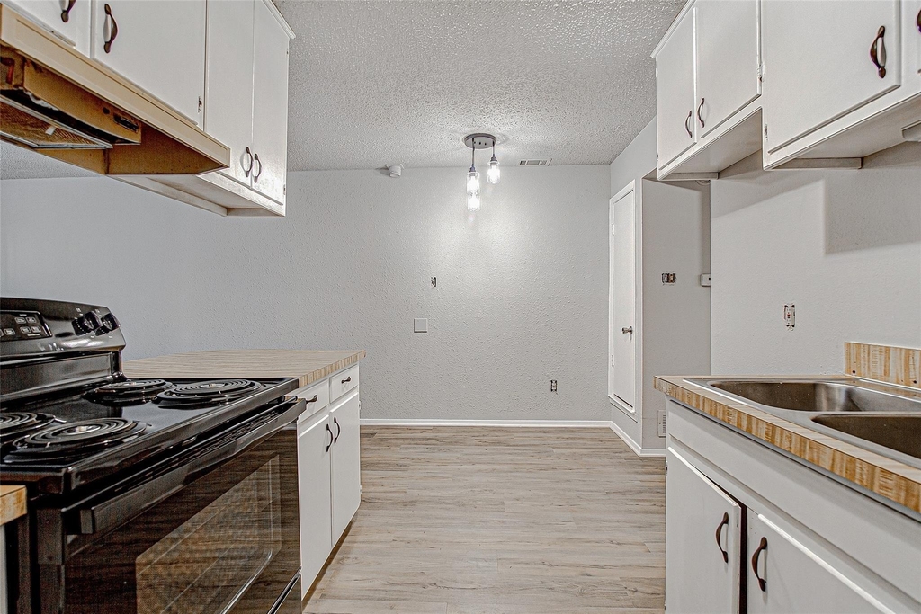 1709 Short Street - Photo 6