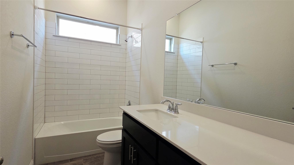 2932 Log Cabin Drive - Photo 3