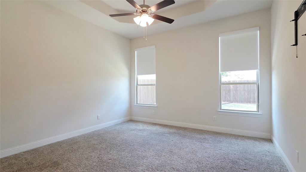 2932 Log Cabin Drive - Photo 18