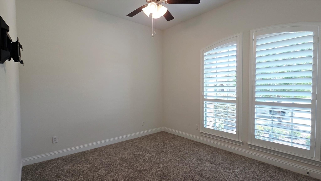 2932 Log Cabin Drive - Photo 2