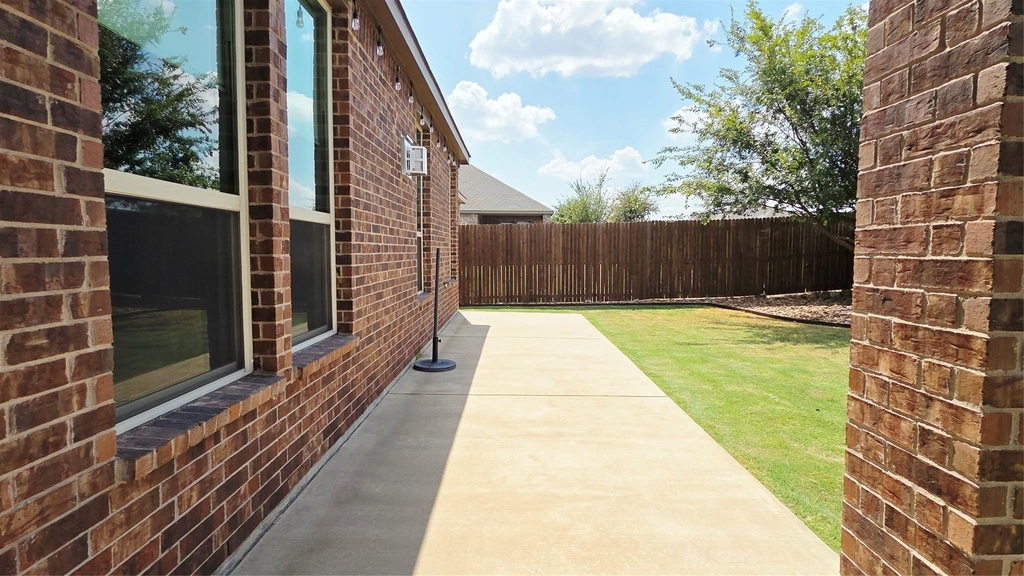 2932 Log Cabin Drive - Photo 28