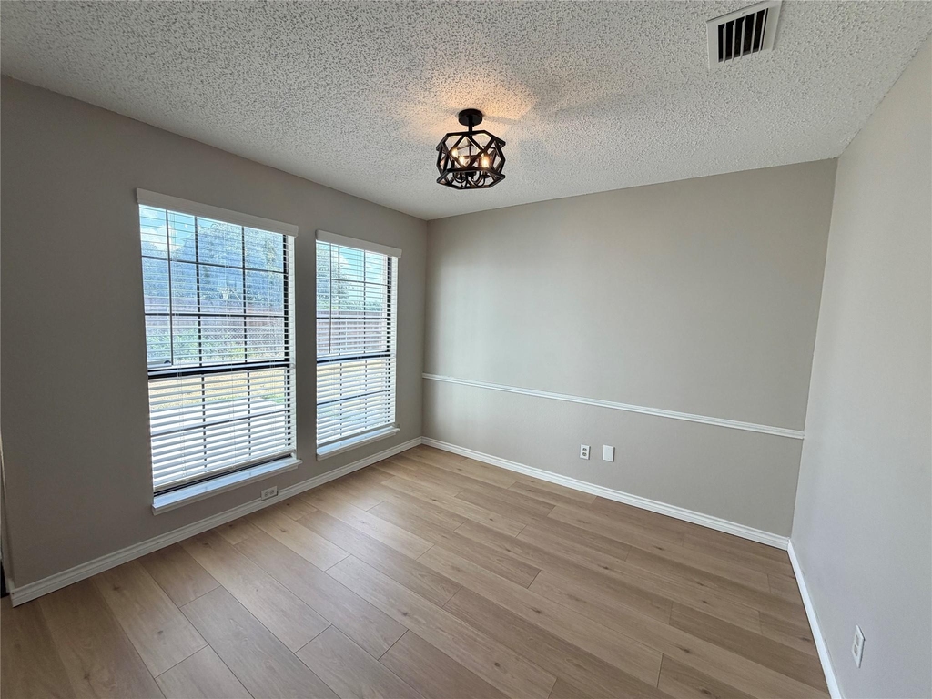 825 Weaver Street - Photo 11
