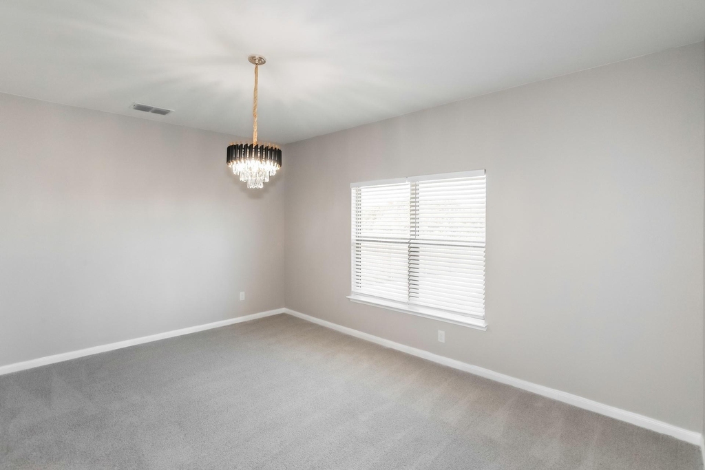 112 Barbwire Way - Photo 9