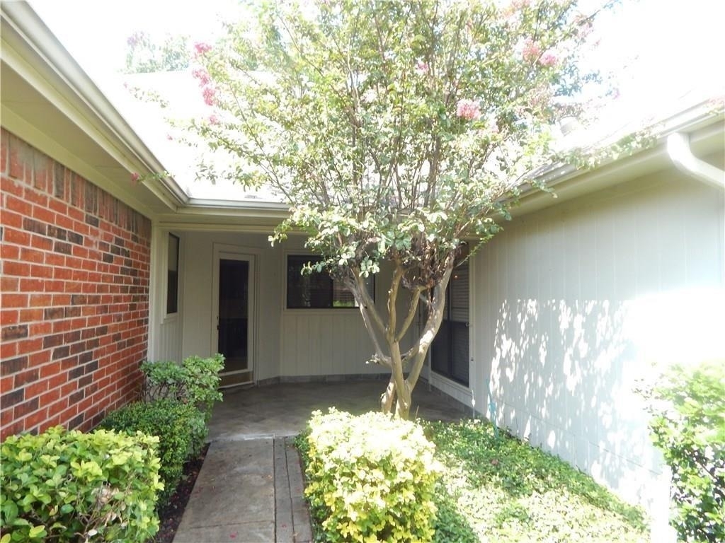 4208 Meadowdale Drive - Photo 4