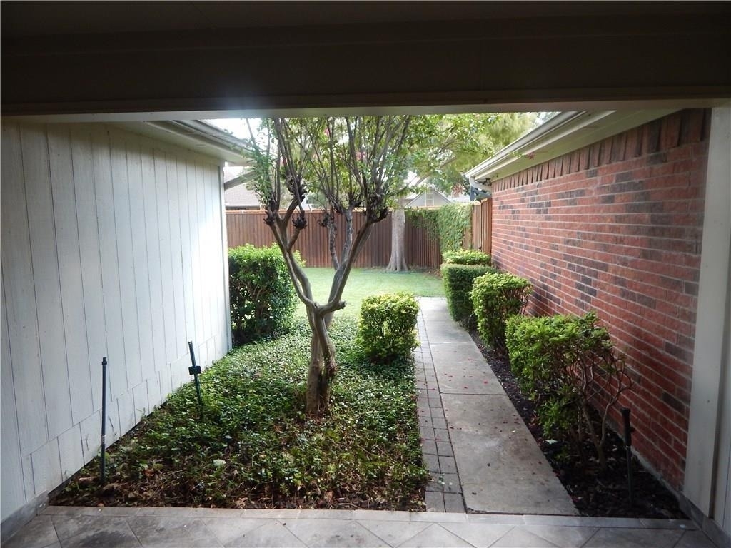 4208 Meadowdale Drive - Photo 3