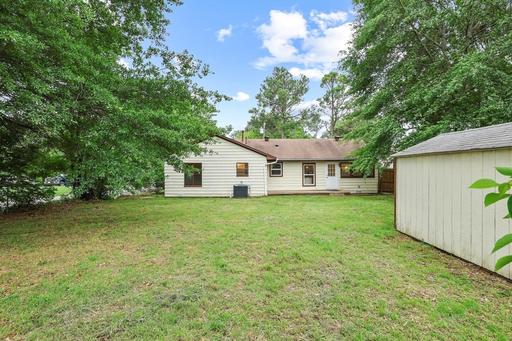 2401 Sunset Street - Photo 28