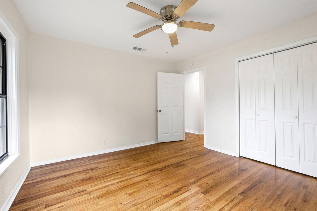 2401 Sunset Street - Photo 25