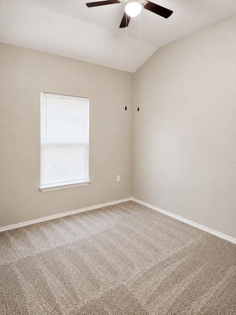 2021 Meadow Park Drive - Photo 14