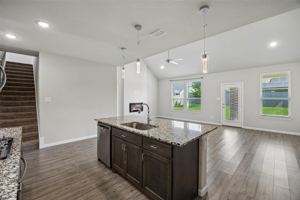 4306 Lombardy Drive - Photo 14