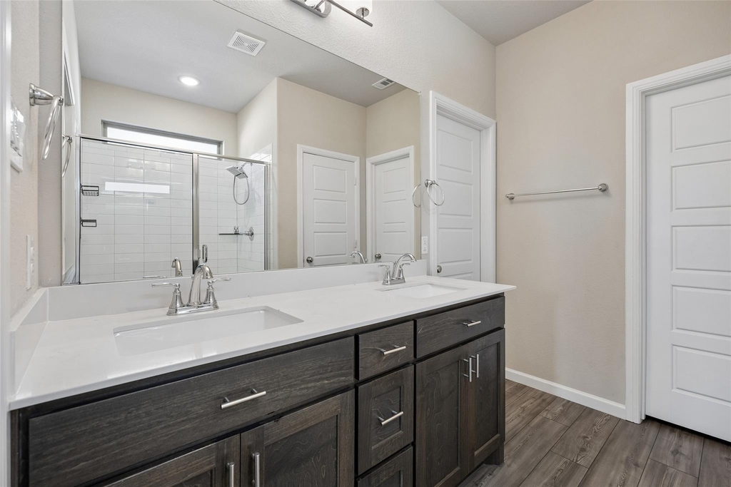 4306 Lombardy Drive - Photo 21