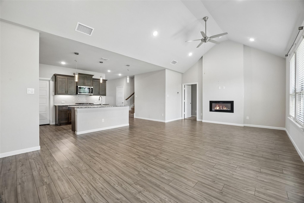 4306 Lombardy Drive - Photo 6