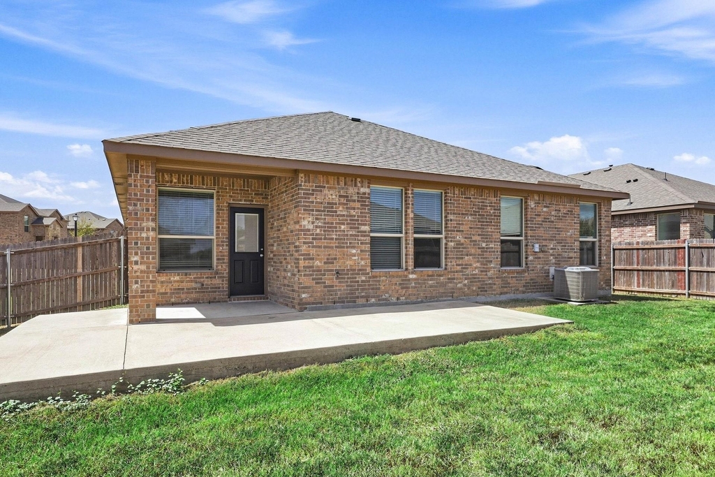 2614 Lavender Lane - Photo 15