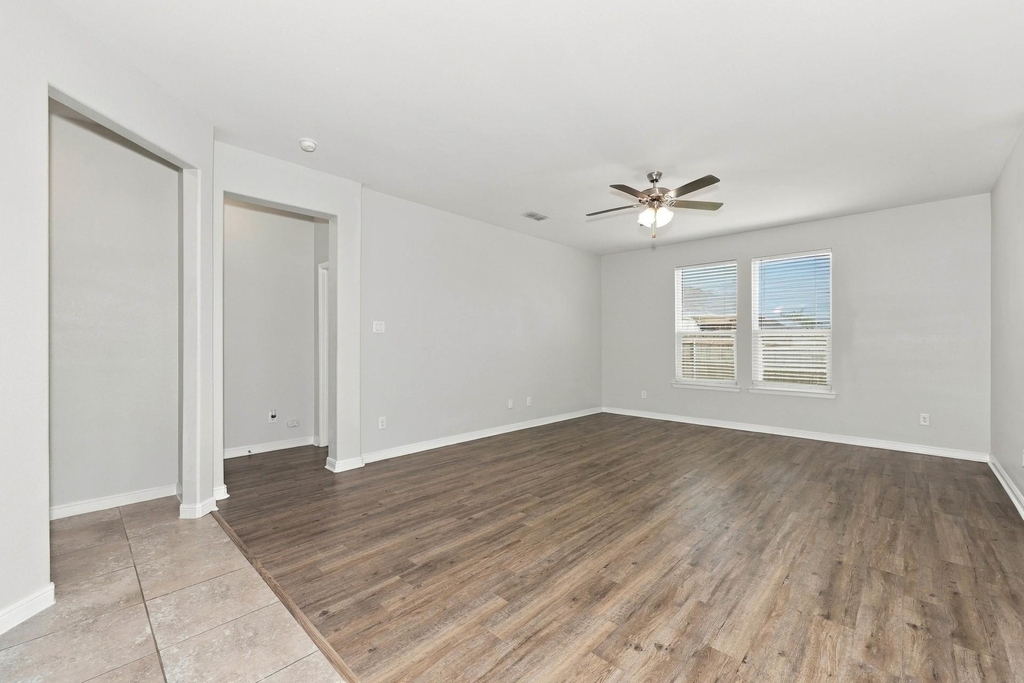 2614 Lavender Lane - Photo 5