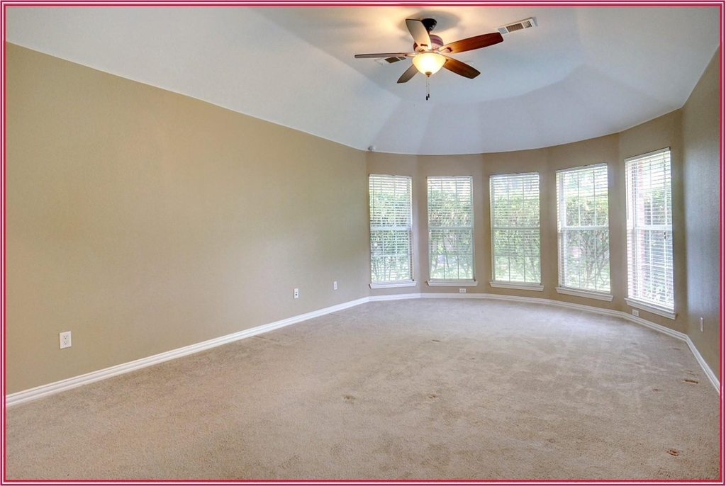 3917 Vernon Way - Photo 17