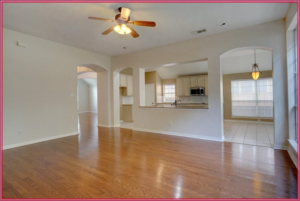3917 Vernon Way - Photo 13