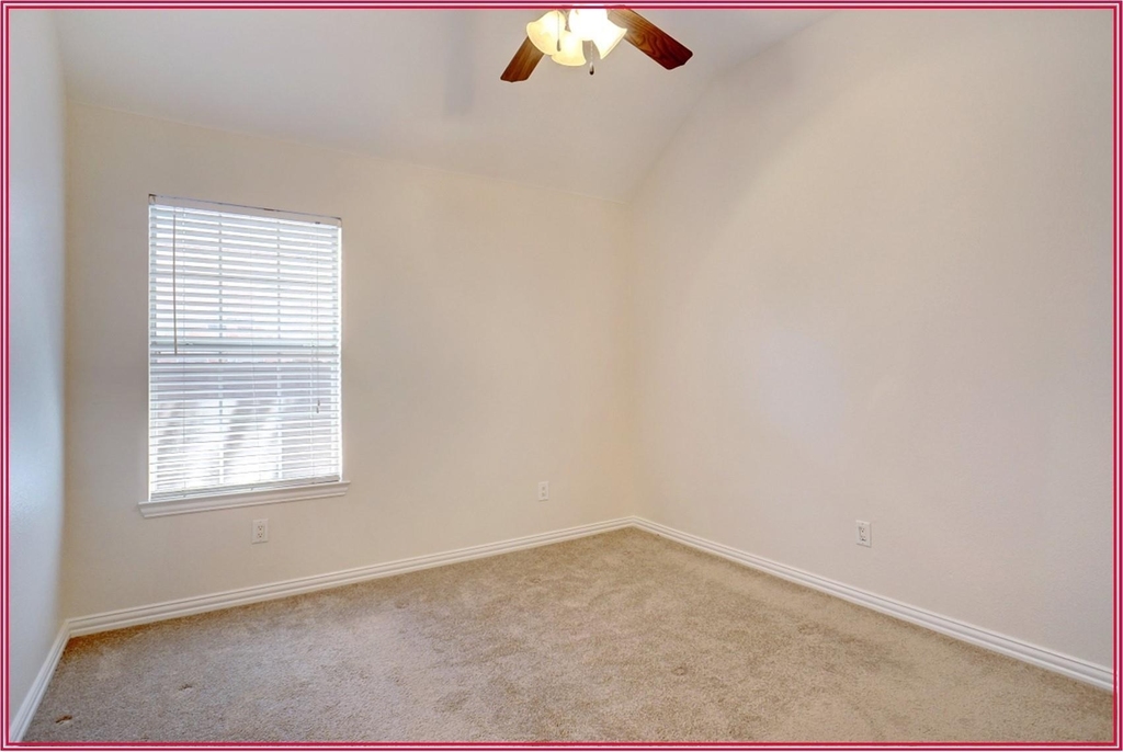 3917 Vernon Way - Photo 21