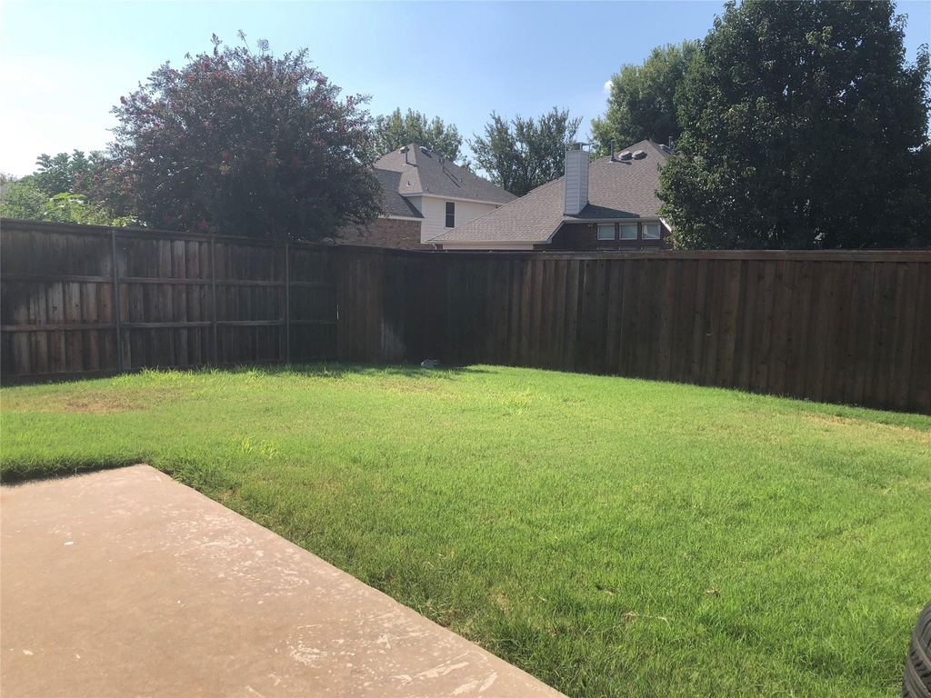 1911 Bridgewater Drive - Photo 21
