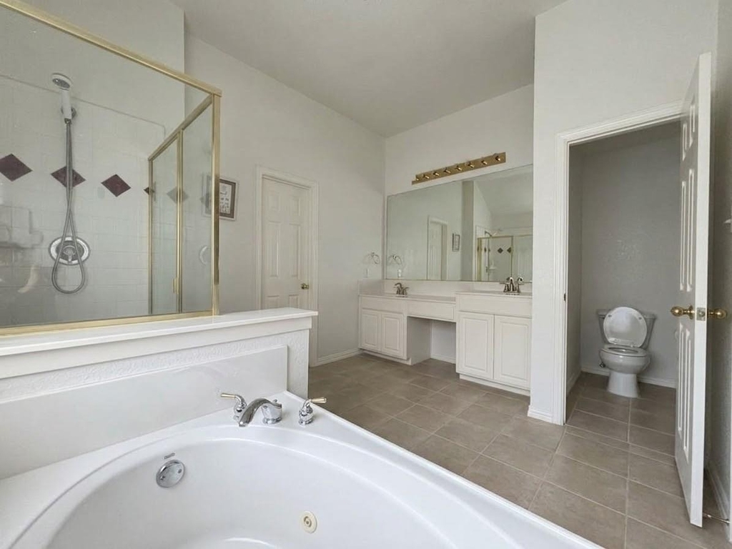 1911 Bridgewater Drive - Photo 16