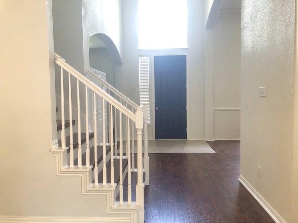 1911 Bridgewater Drive - Photo 12