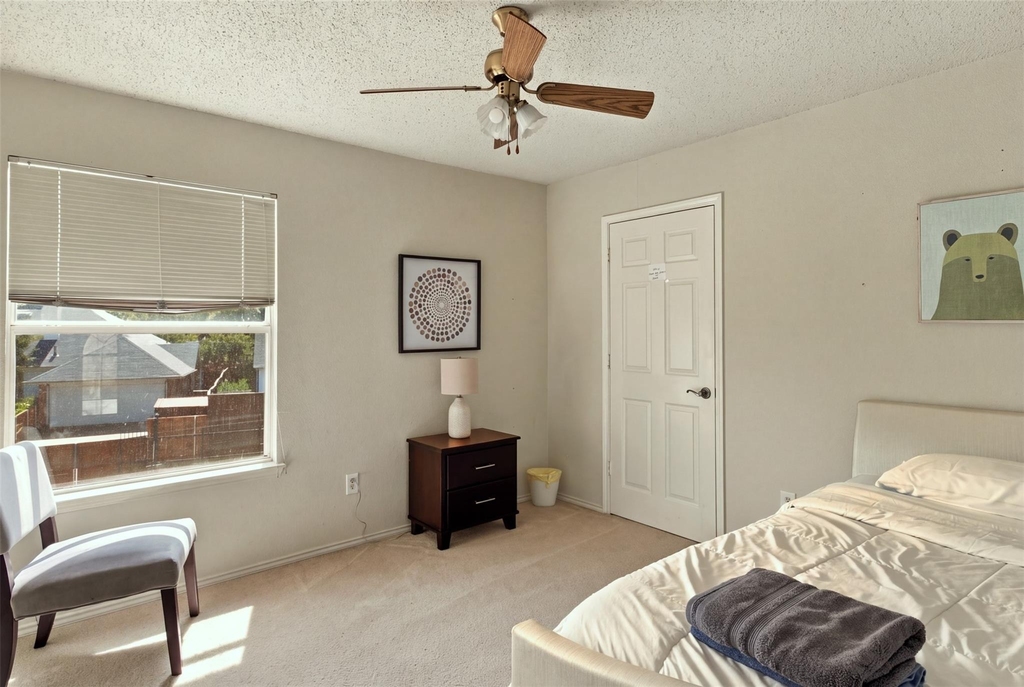 1424 Sunswept Terrace - Photo 16