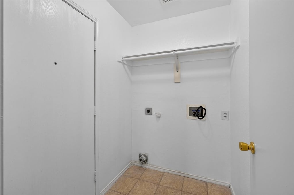 406 Oxford Loop - Photo 7