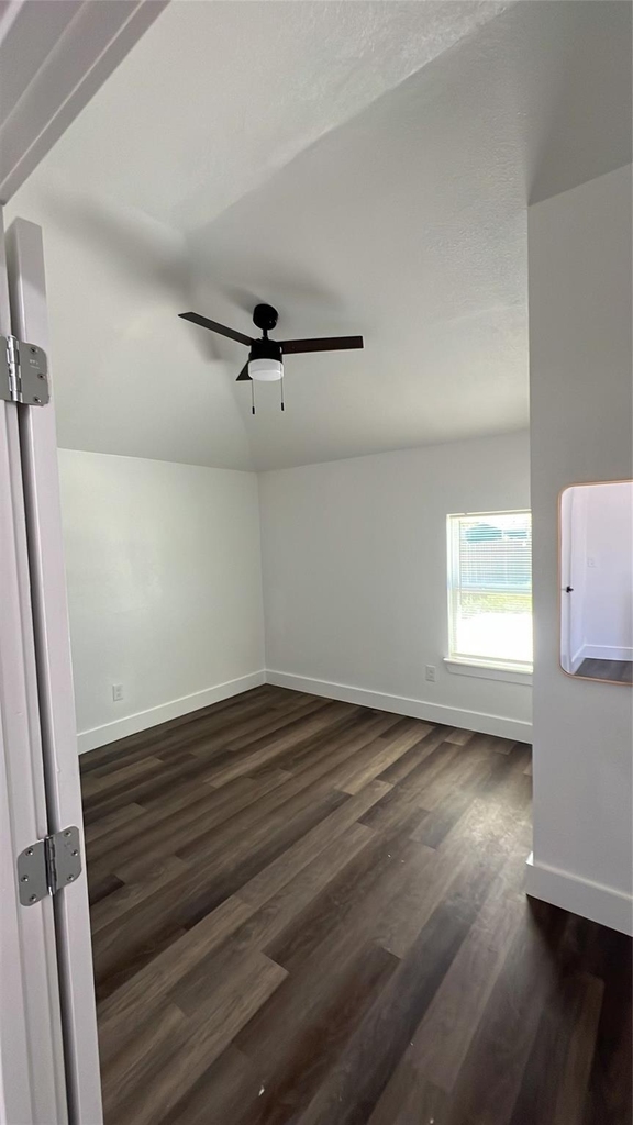 2102 E Overton Road - Photo 5