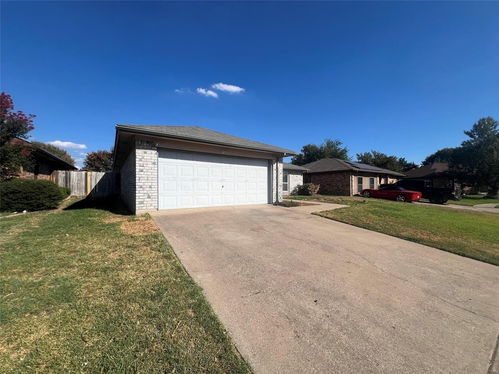 7808 Mallard Lane - Photo 3