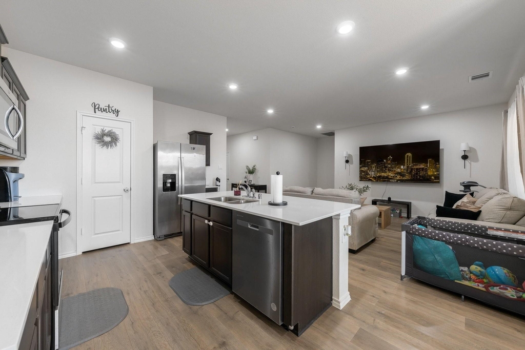 884 Jett Drive - Photo 14